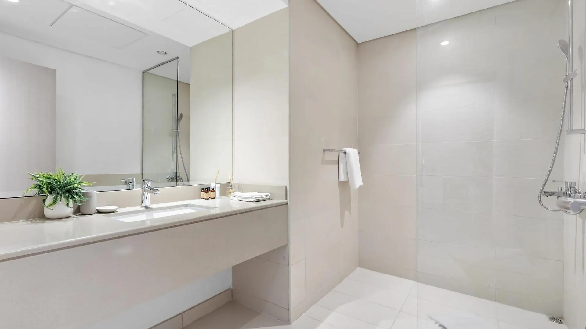 Silkhaus Luxury 1Bdr With Easy Access To The Canal Abu Dabi