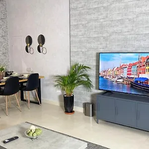 Yas Amazon 1Br Apartment Yas Island أبو ظبي